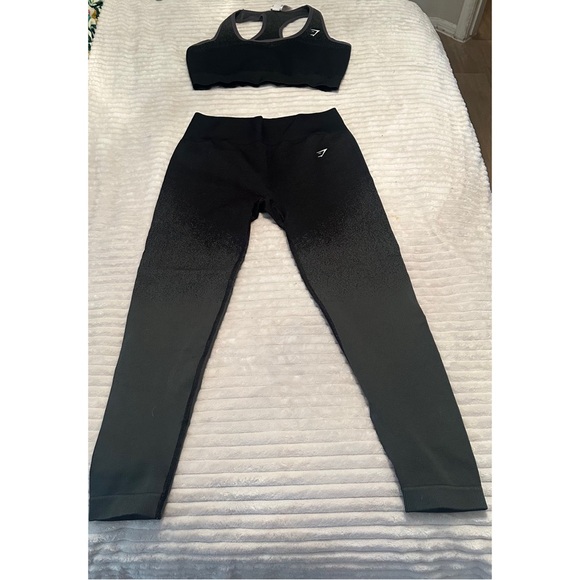 Gymshark adapt leggings and bra set - Picture 2 of 9